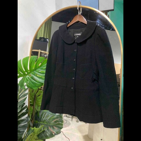 Chanel 08A黑色娃娃领两口袋船舵扣外套
