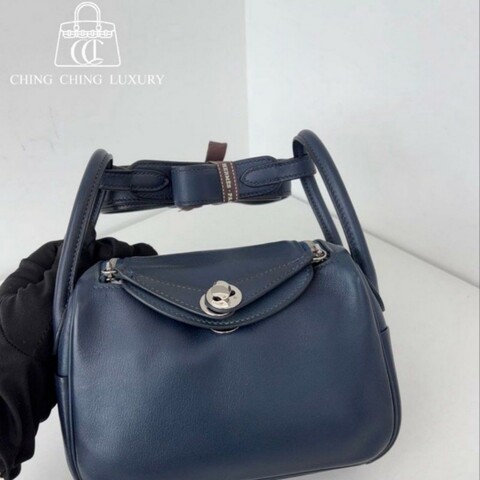🌈Hermes🌟Mini Lindy一代💙海軍藍拼佛羅里達藍銀扣💙98新🌈Swift皮🌟送貼膜🌟minilindy🌟minilindy一代🌟lindy🌟愛馬仕🌟