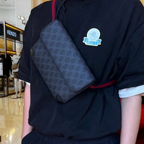 GUCCI 黑灰老花腰包/胸口包 全新全配