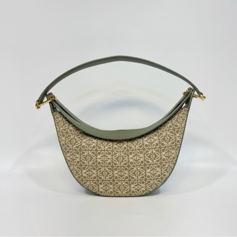 全網最低價 Loewe 牛油果綠刺繡帆布 彎月包 婉約經典款