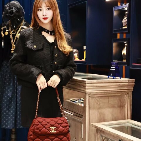 Chanel 紅金泡芙雲朵包 復古紅色 螺紋金扣 30*24*10 98新配件塵袋