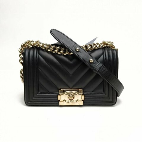 Chanel香奈兒 Leboy小號黑色牛皮革30開淺金扣V紋肩背包