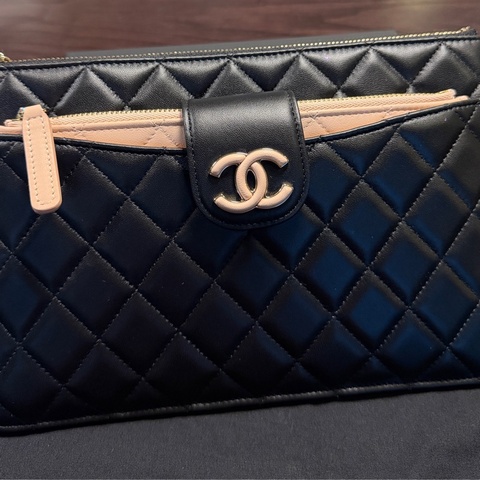 Chanel 黑配粉全新皮件（一包多用）