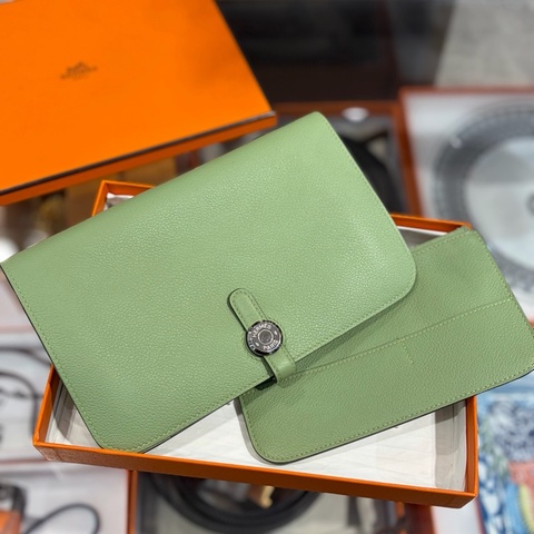 HERMES 愛馬仕 Dogon Duo牛油果色金扣二合一錢包
