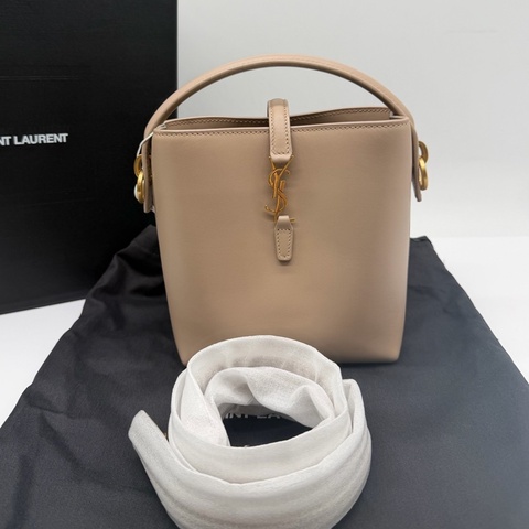 聖羅蘭/Saint laurent LE 37亮面皮革迷你手袋 7658702R20W2721    牛皮革  15 x 13 x 6