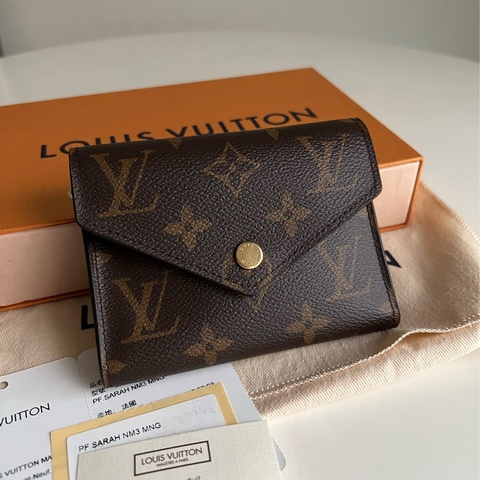 Louis Vuitton Victorine 三折短夾 內裏棕色