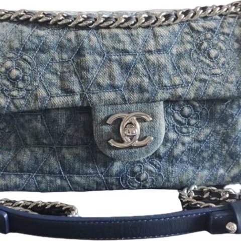 Chanel/香奈兒 限量絕版秀款浮雕牛仔山茶花CF鏈條包 16開  尺寸：32*17*6