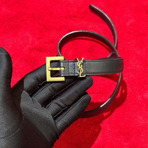 YSL聖羅蘭黑金方扣logo黑色牛皮腰帶經典款女士皮帶寬2cm  尺寸80 cm