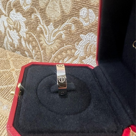 Cartier 750白K金Love戒指CRB4084760