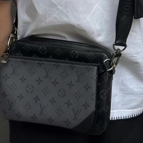 Louis Vuitton路易威登/LV  系列：Trio男士三合一郵差包   尺寸：25 x 18.5 x 7   。