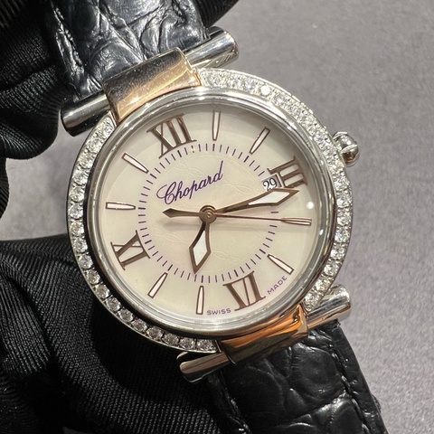 Chopard 蕭邦 388541 Imperiale 18K玫瑰金腕表，間玫瑰金原鑲鑽優雅貝母面，石英機芯，日曆顯示，表徑28mm，