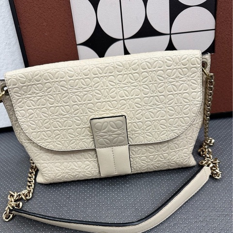 羅意威 Loewe Avenue 斜挎包