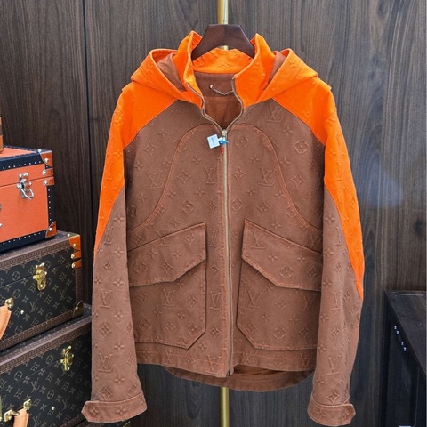 Louis Vuitton 路易威登 浮雕滿印logo伐木棕色拼橘色 牛仔連帽夾克外套🧥