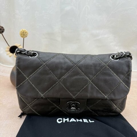 正品 Chanel 香奈兒 深灰粗線菱格皮穿鏈翻蓋肩包（鐳射標損壞）