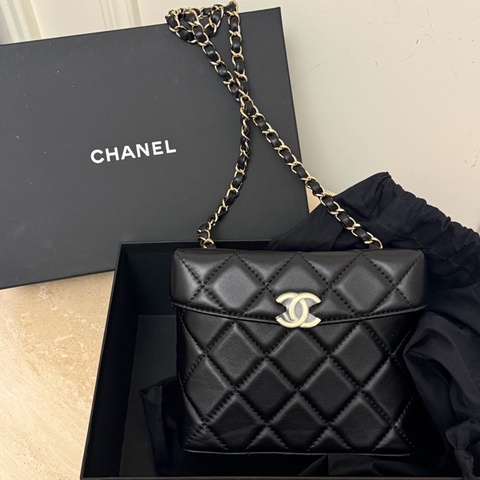 99新Chanel香奈兒 22K牛奶盒子包 黑色金扣 芯片款 鏈條肩帶