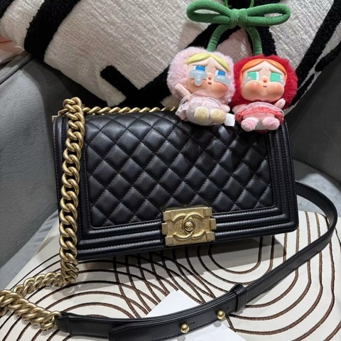 Chanel Boy Chanel medium 25cm A67086