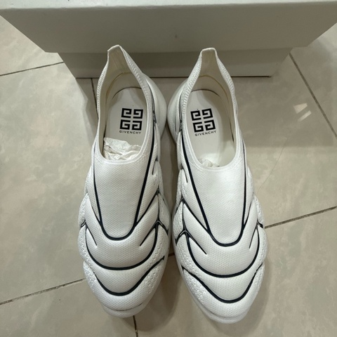 Givenchy TK-360+ 針織休閒鞋(White Black 配色)