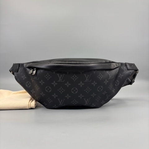 Louis Vuitton 路易威登 Discovery黑老花胸包腰包