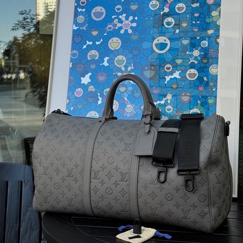 路易威登/Louis Vuitton LV Keepall50全皮灰色壓紋 旅行帶 行李袋 。