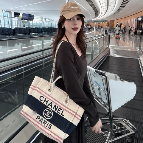 99新 香奈兒Chanel Tote 沙灘包單肩包手提包 芯片款，子母袋