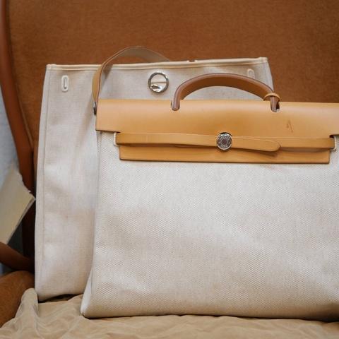 Hermès 愛馬仕Herbag 39｜米色  附替換袋，一隻包輕鬆變身兩種風格，相當於擁有兩個愛馬仕包。