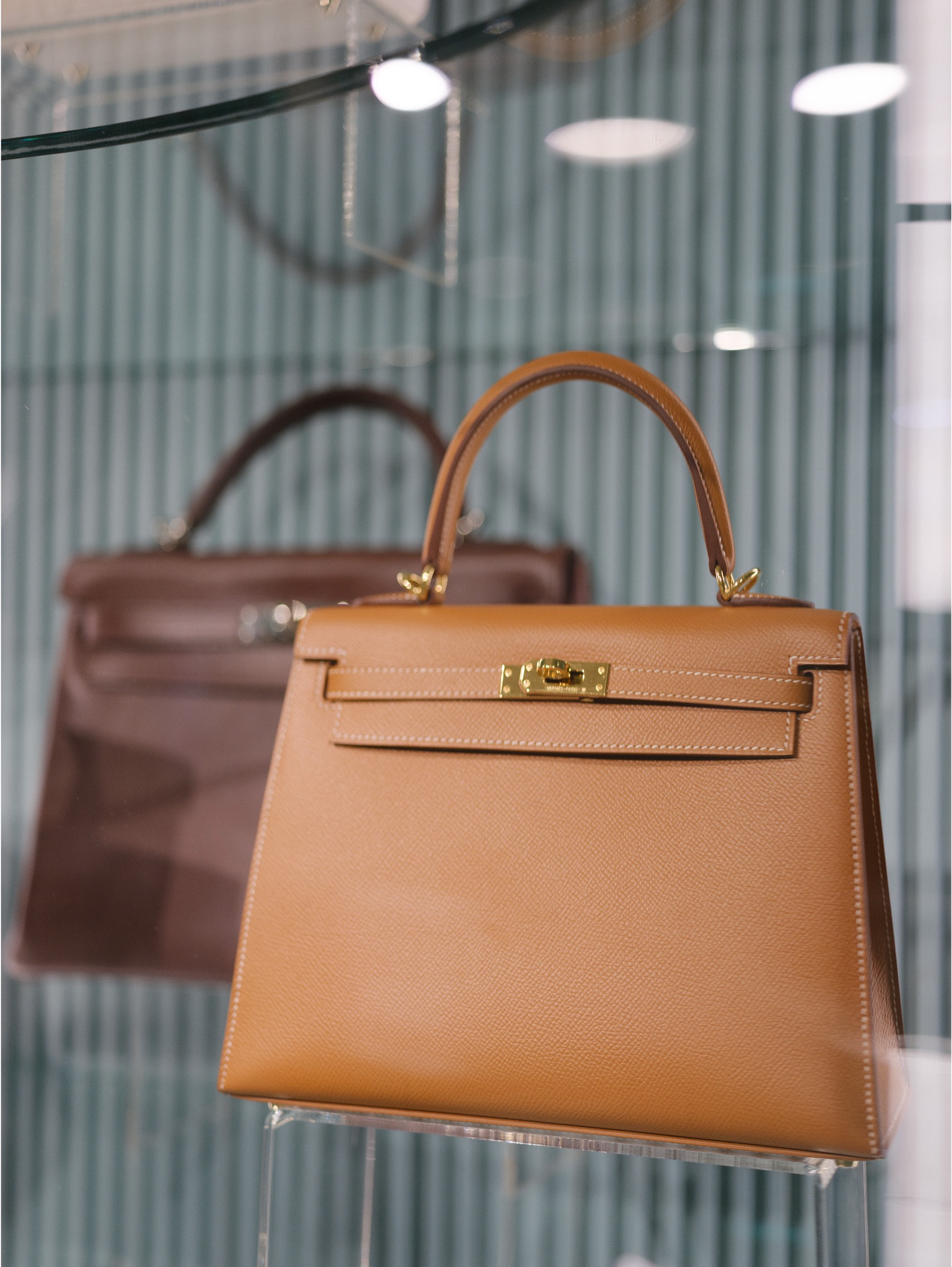 精品電商 PopChill 拍拍圈首間門市_夢幻等級愛馬仕